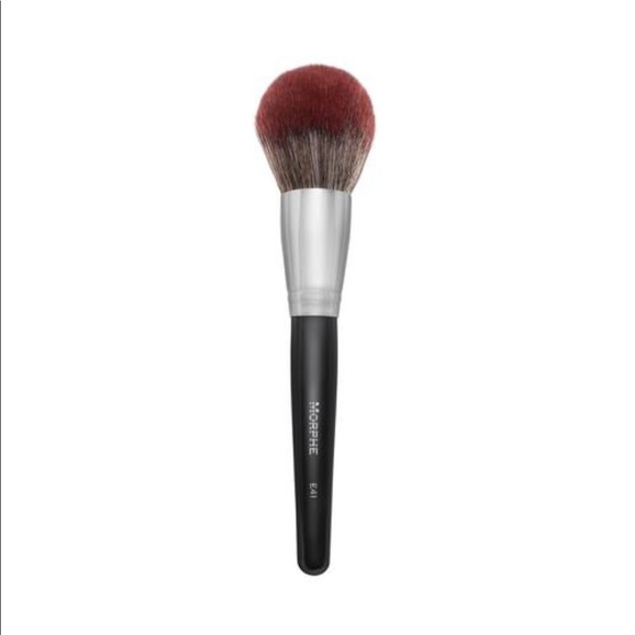 Morphe Other - Morphe e41 round deluxe powder brush